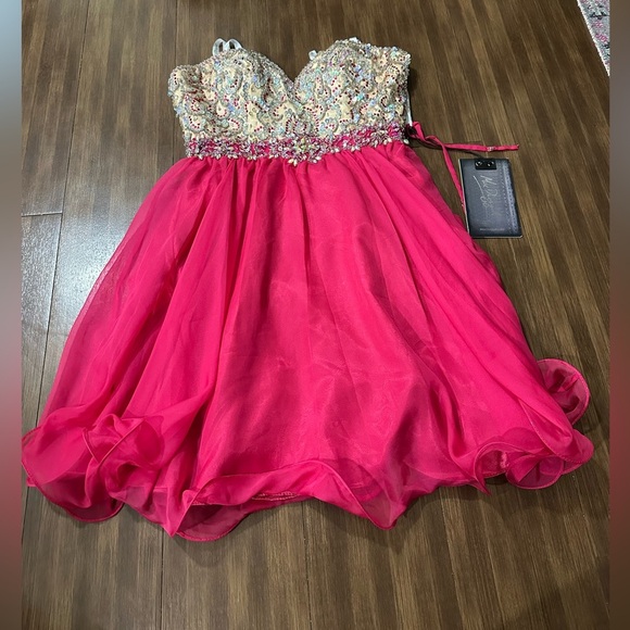 NWT Mac Duggal embellished short prom homecoming event dress 81928N fuschia sz 2 - Picture 6 of 10